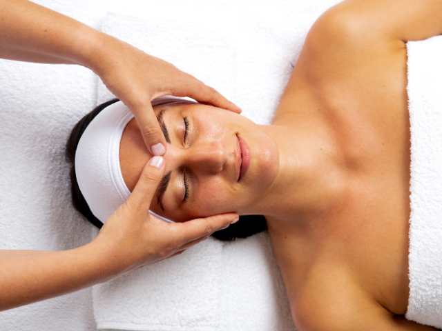 Fire & Frost Cyro Facial