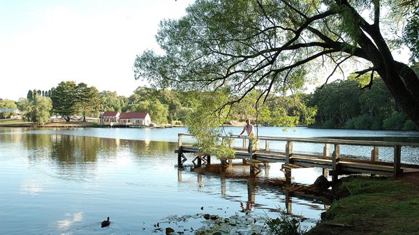 lake-daylesford.jpg Lake Daylesford